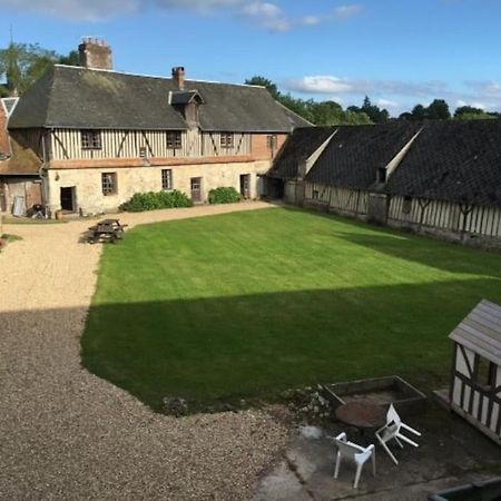 La Ferme Du Chateau Fauguernon Zewnętrze zdjęcie