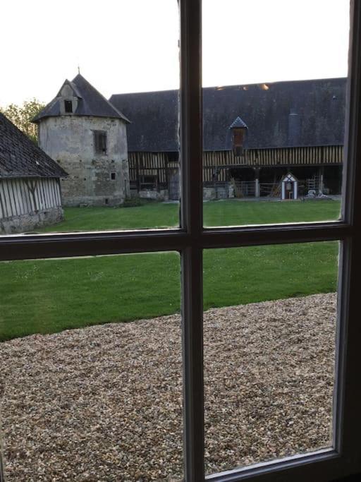 La Ferme Du Chateau Fauguernon Zewnętrze zdjęcie